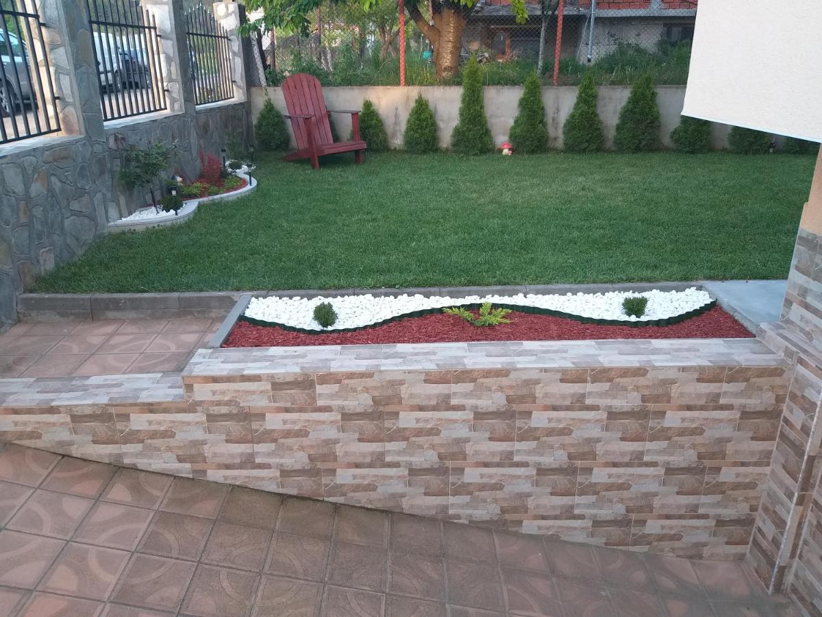 Къща За Гости Демика Sapareva Bania Exterior foto