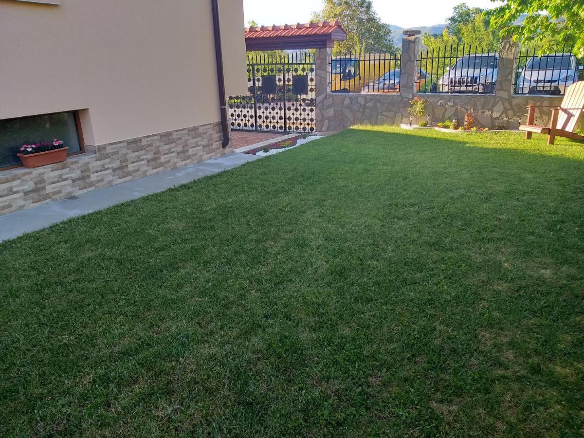 Къща За Гости Демика Sapareva Bania Exterior foto
