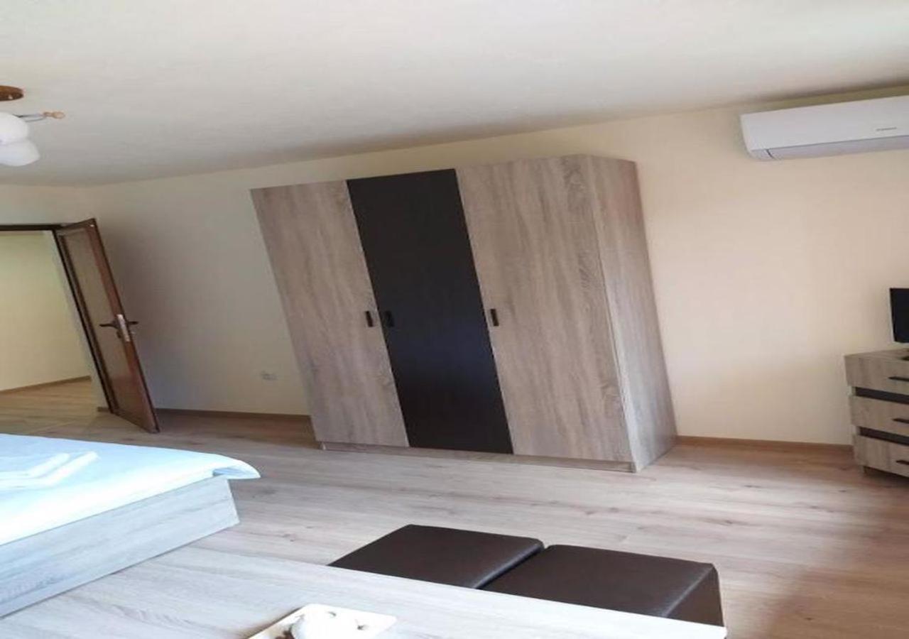 Къща За Гости Демика Sapareva Bania Exterior foto